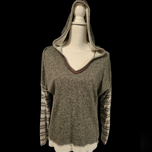 Maurices Tops - Maurices Womens long sleeve hoodie lightweight, size L